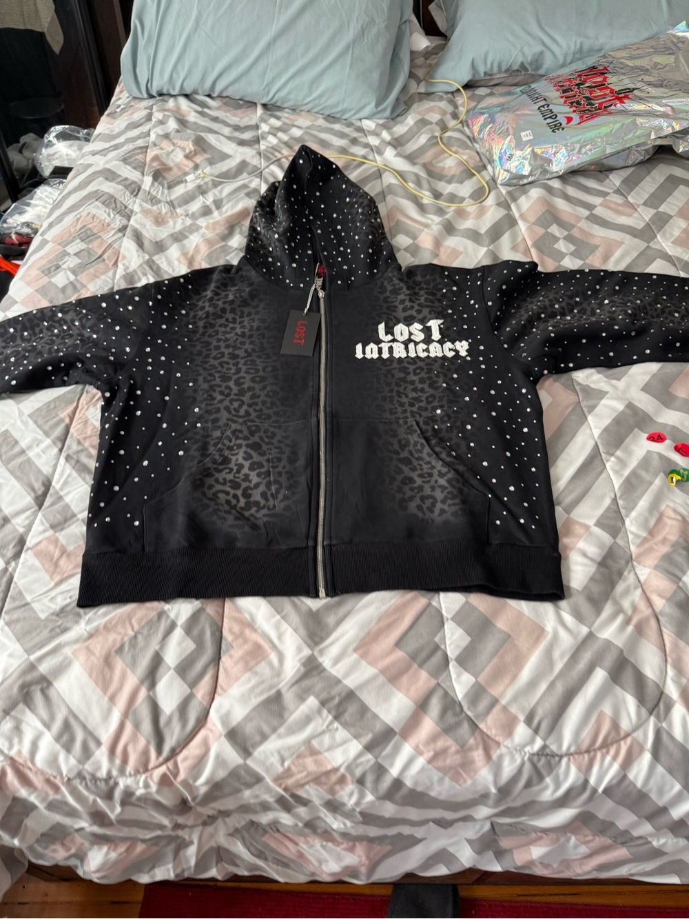 Lost Intricacy Men’s Black Zip Up Rhinestone Hoodie size L